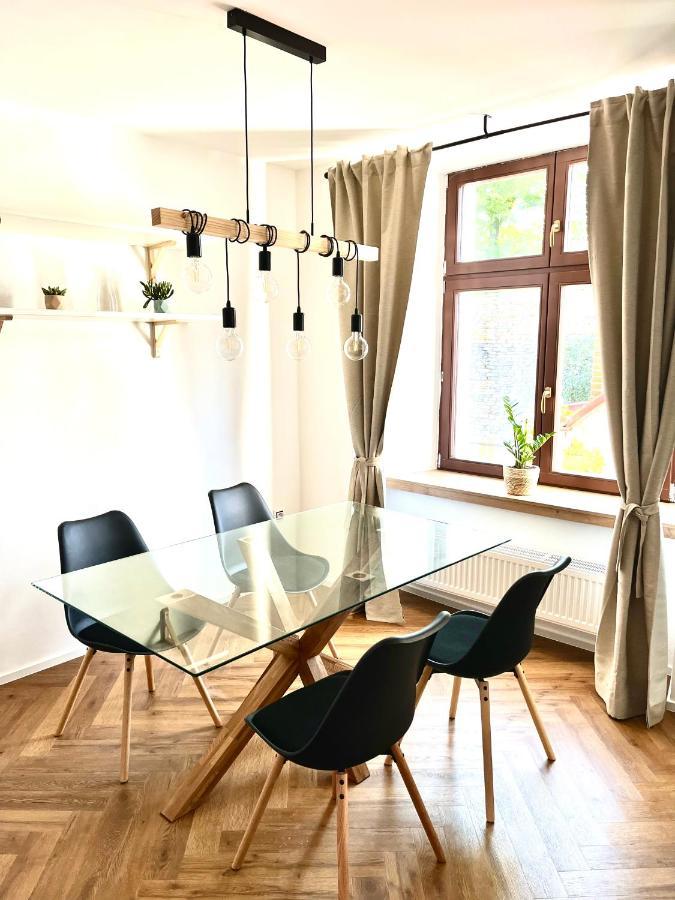 Apartman Elen Нове-Место-над-Метуйи Экстерьер фото